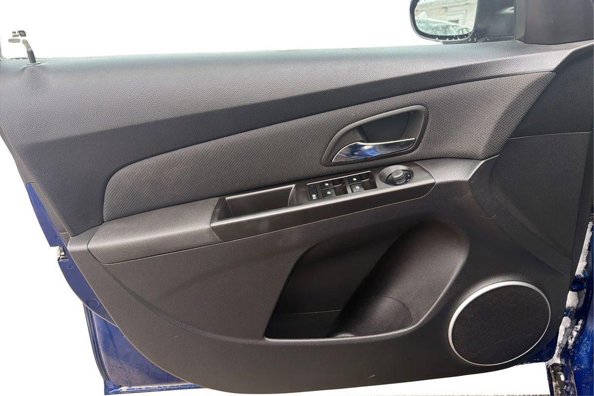 Used 2012 Chevrolet Cruze Eco image 19