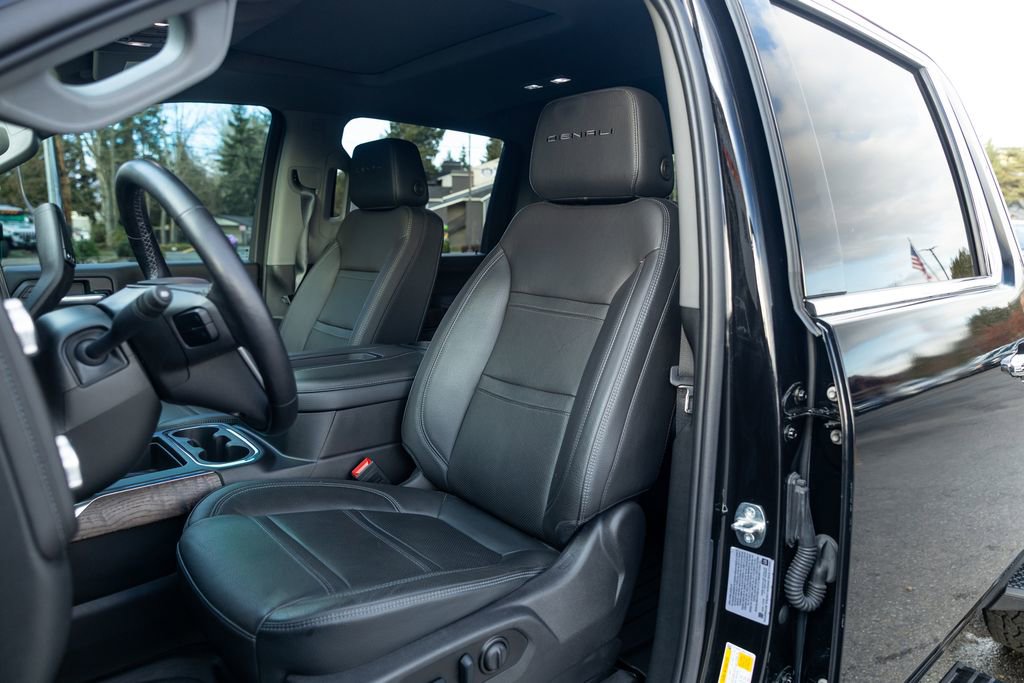 Used 2022 GMC Sierra 2500 Denali w/ Denali Black Diamond Edition image 11