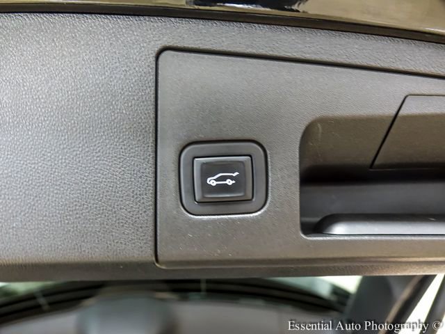 Used 2021 Cadillac XT4 Premium Luxury AWD/4WD image 22