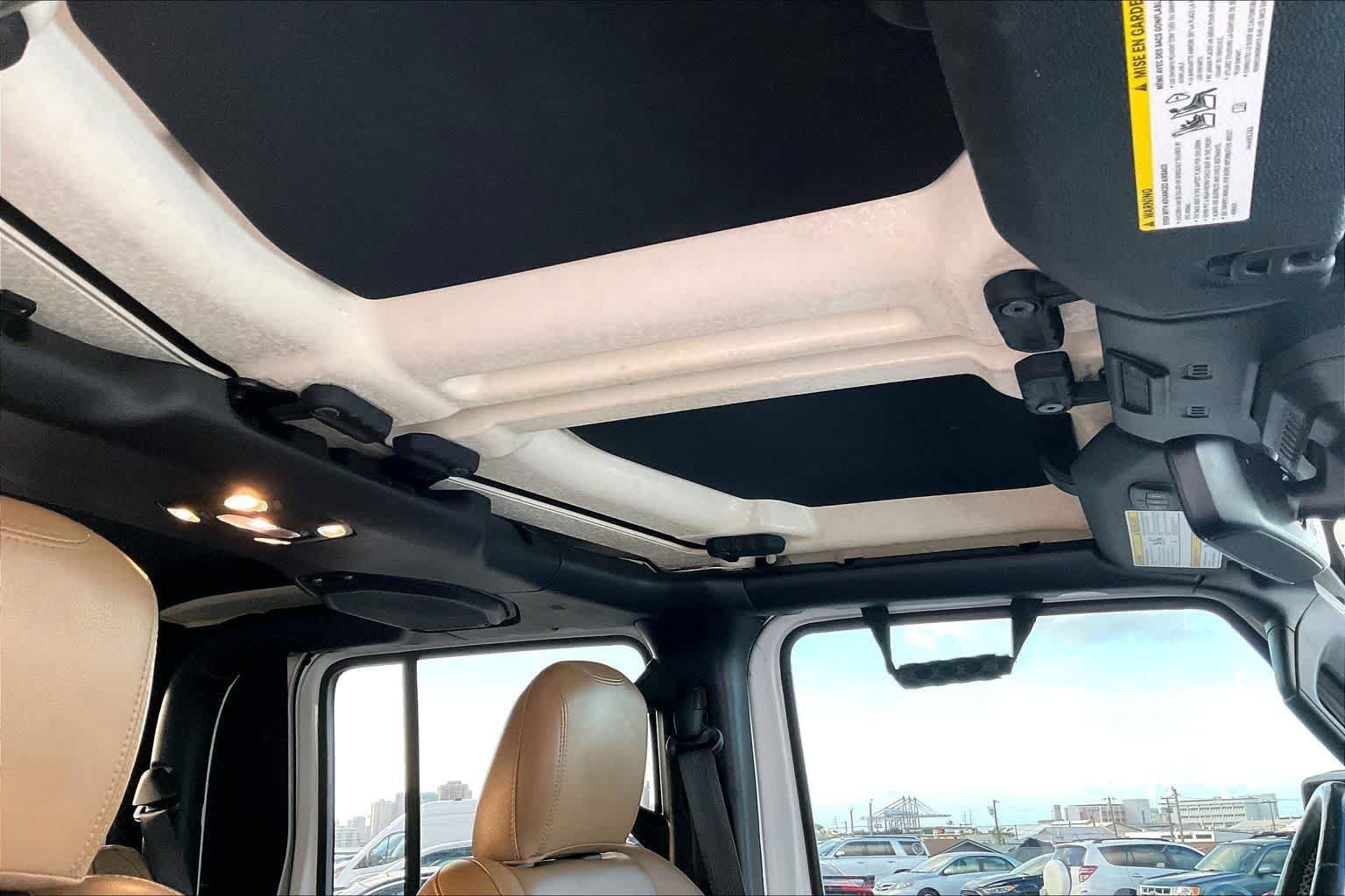 Used 2020 Jeep Gladiator Rubicon AWD/4WD image 30