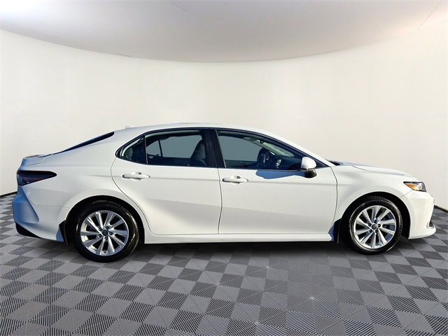 Used 2023 Toyota Camry LE image 7