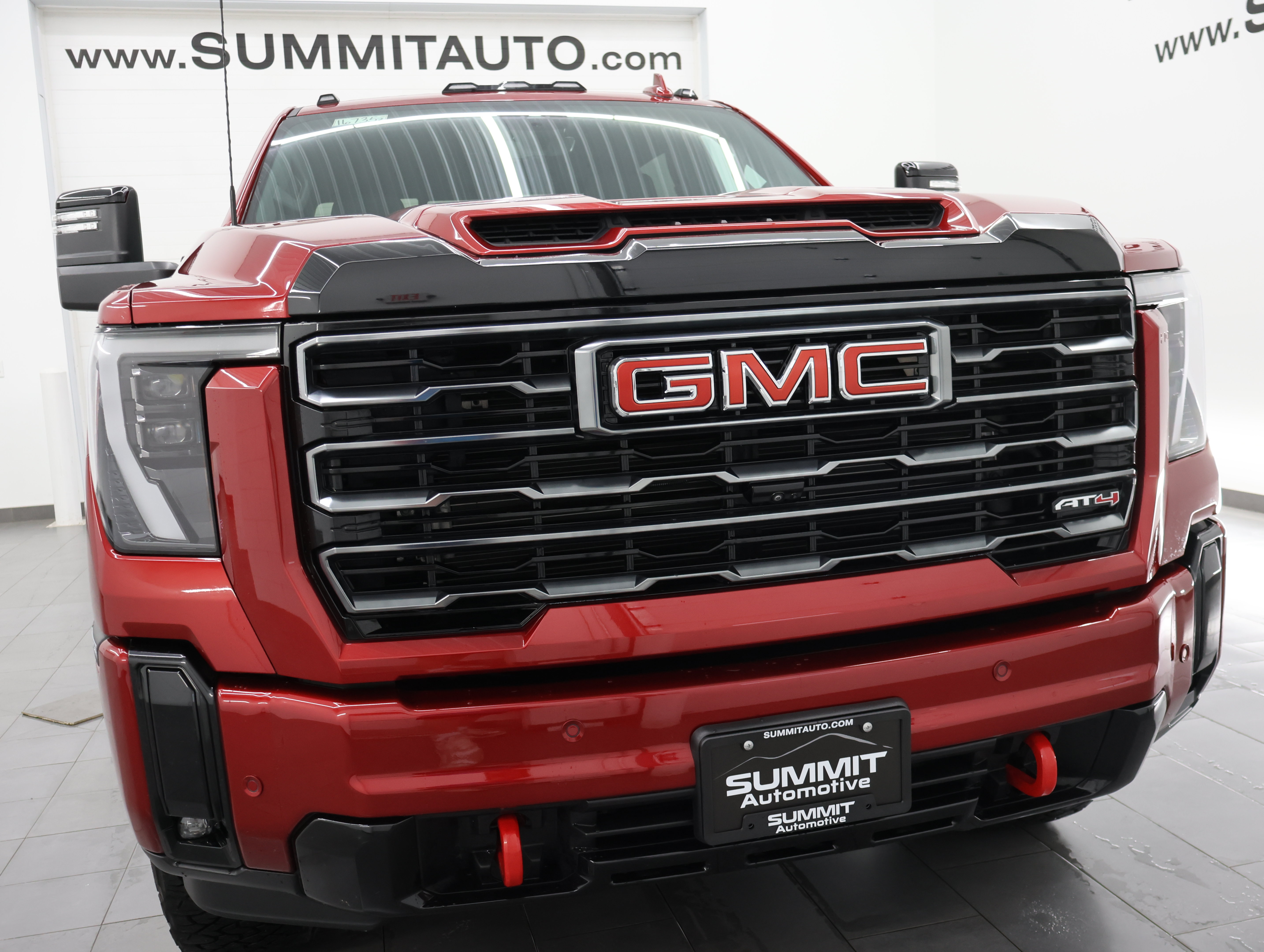 Used 2025 GMC Sierra 2500 AT4 w/ AT4 Premium Plus Package AWD/4WD image 28