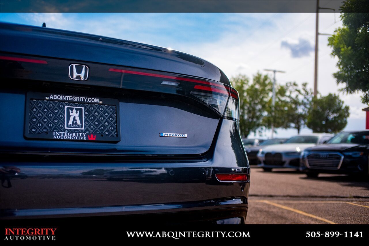 Used 2023 Honda Accord EX-L image 10