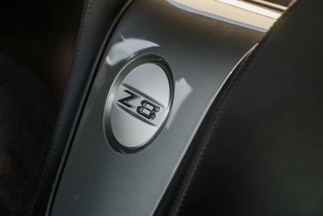 Used 2002 BMW Z8 RWD image 30