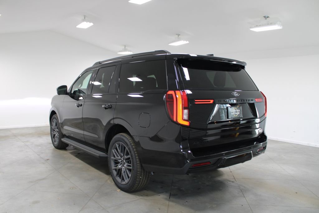 New 2026 Ford Expedition Platinum image 6