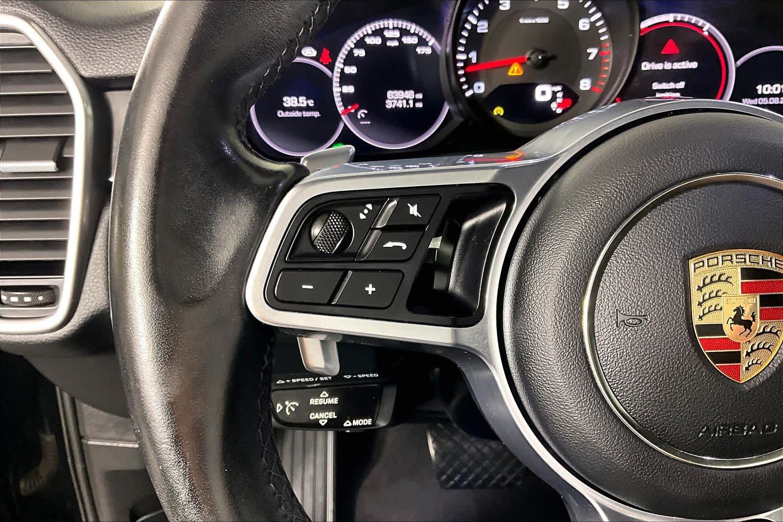 Used 2020 Porsche Cayenne AWD/4WD image 22