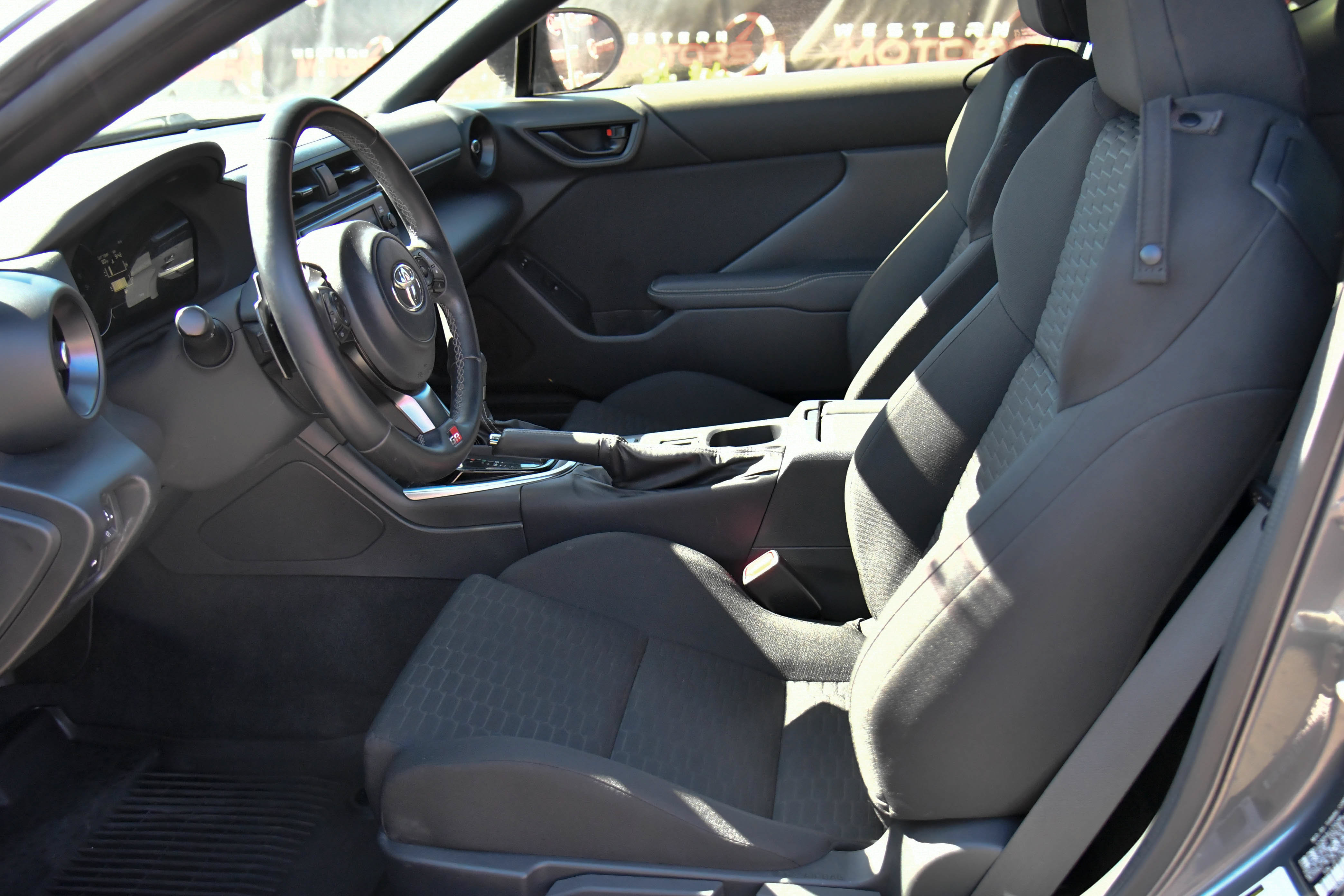 Used 2023 Toyota GR86 w/ ALL Weather Mat Package (TMS) RWD image 16