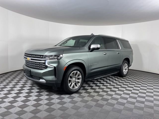 Used 2023 Chevrolet Suburban Premier image 5