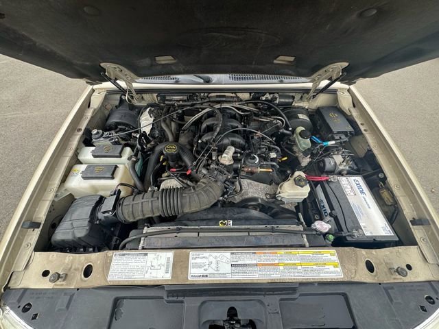 Used 2001 Ford Explorer Sport Trac 2WD image 29