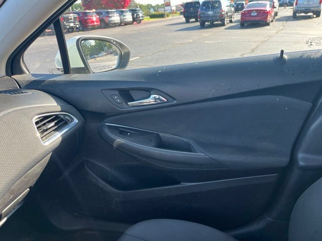 Used 2017 Chevrolet Cruze LS FWD image 22