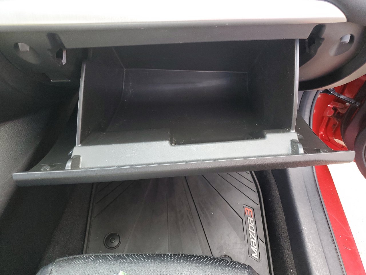 Used 2014 MAZDA MAZDA3 s Grand Touring image 37