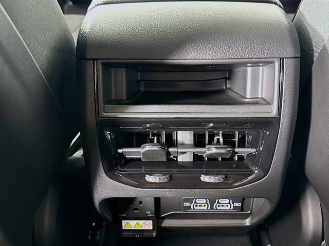 New 2025 Jeep Grand Cherokee Altitude image 25