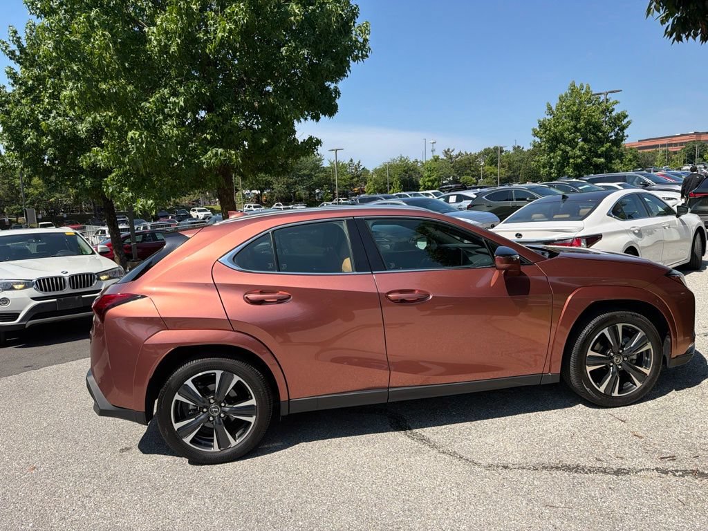 Certified 2025 Lexus UX 300h AWD w/ Accessory Package (Z1) image 13