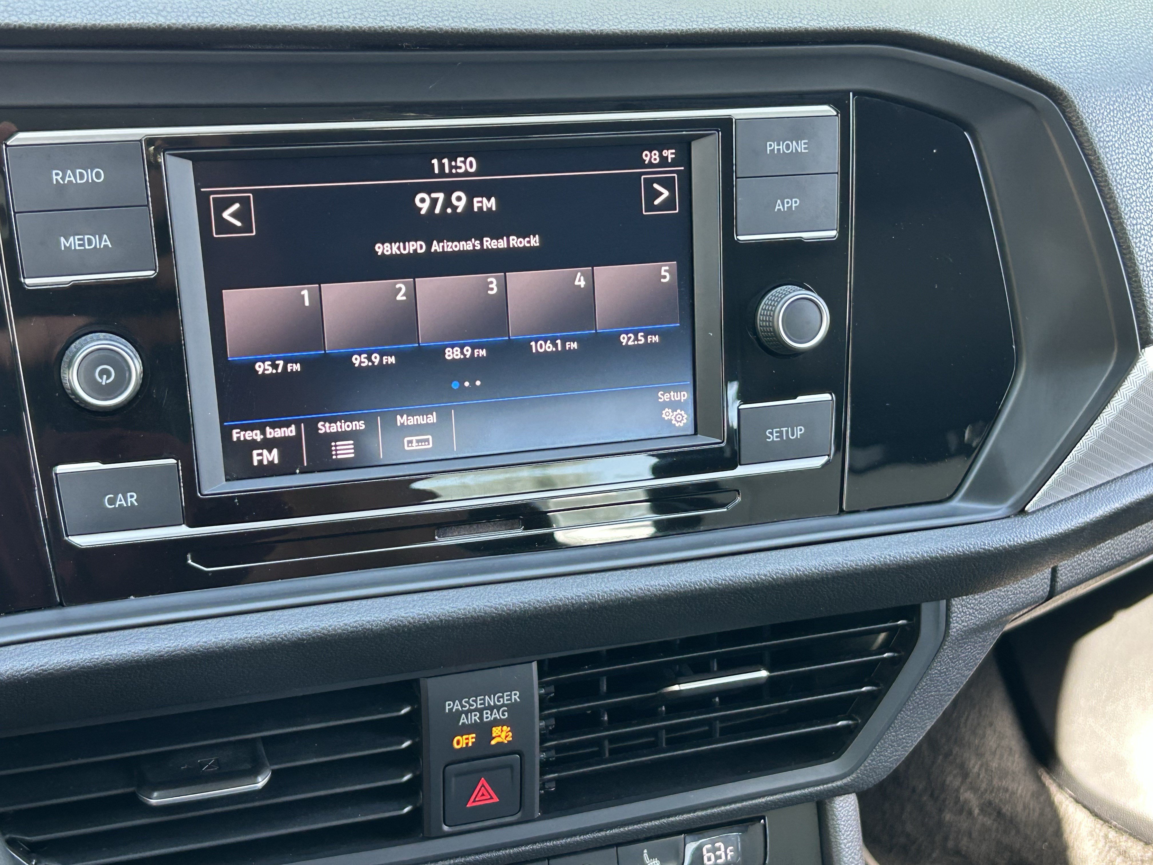 Used 2019 Volkswagen Jetta R-Line w/ R-Line Cold Weather Package FWD image 21