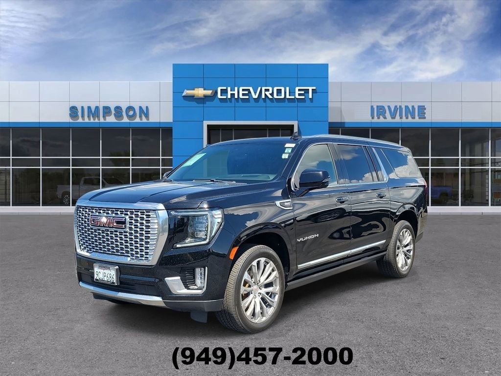 Used 2021 GMC Yukon XL Denali w/ Denali Premium Package image 4