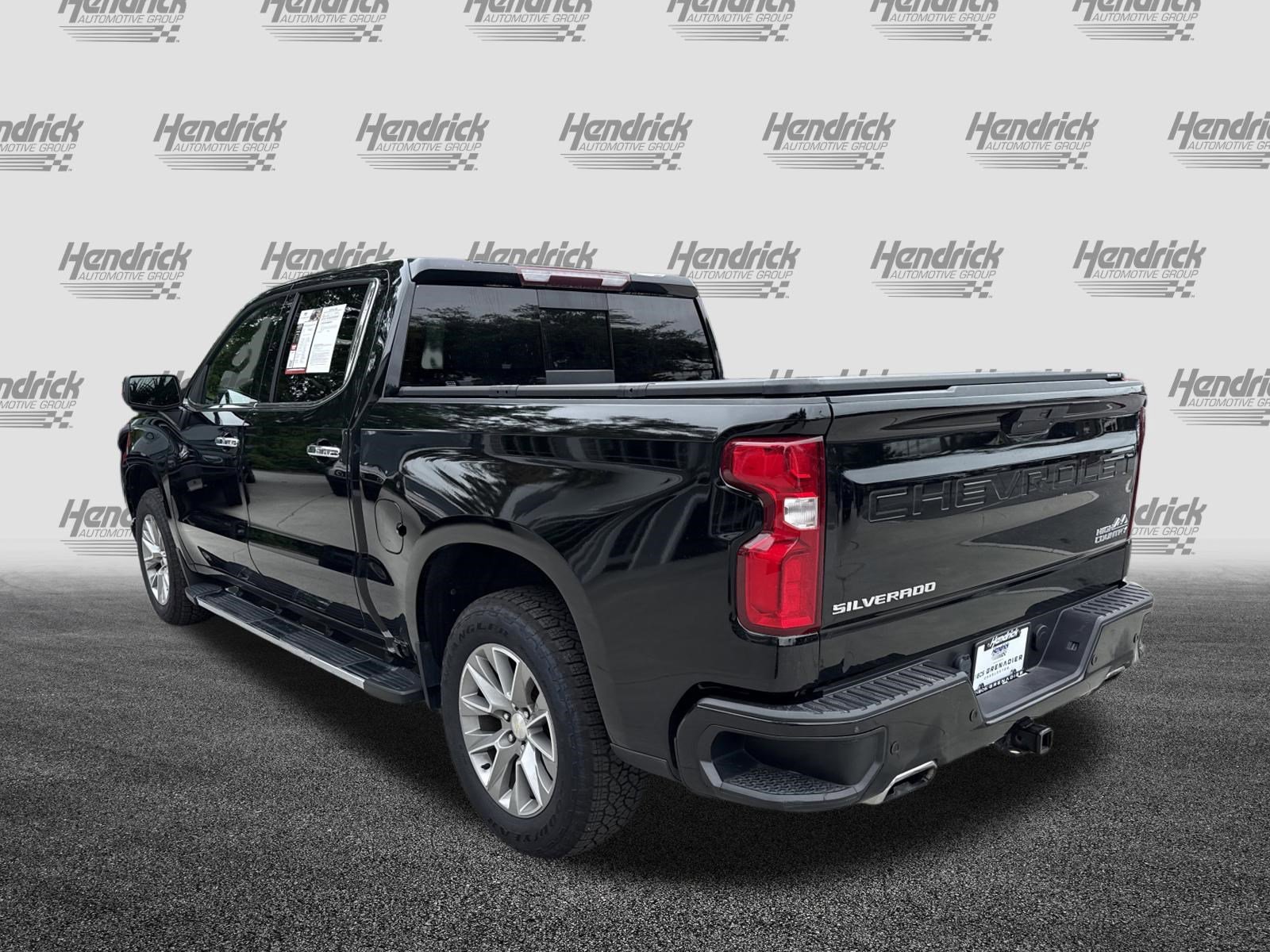 Used 2021 Chevrolet Silverado 1500 High Country w/ Safety Package II AWD/4WD image 7