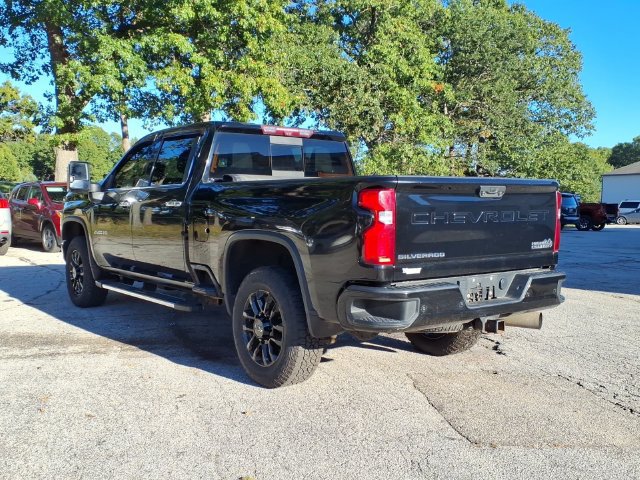 Used 2021 Chevrolet Silverado 2500 High Country w/ Z71 Off-Road Package AWD/4WD image 3