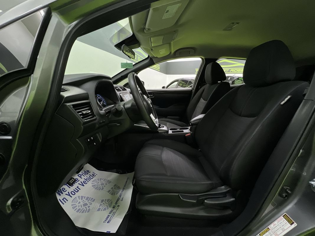 Used 2025 Nissan Leaf S FWD image 16