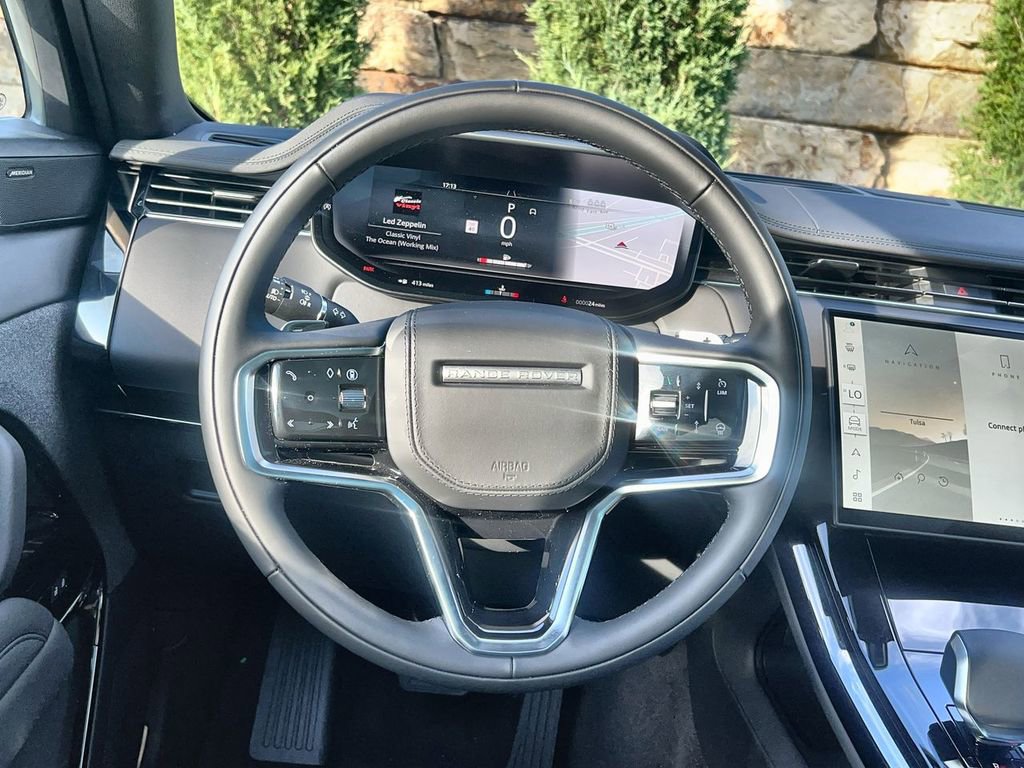 Used 2025 Land Rover Range Rover Sport SE image 21