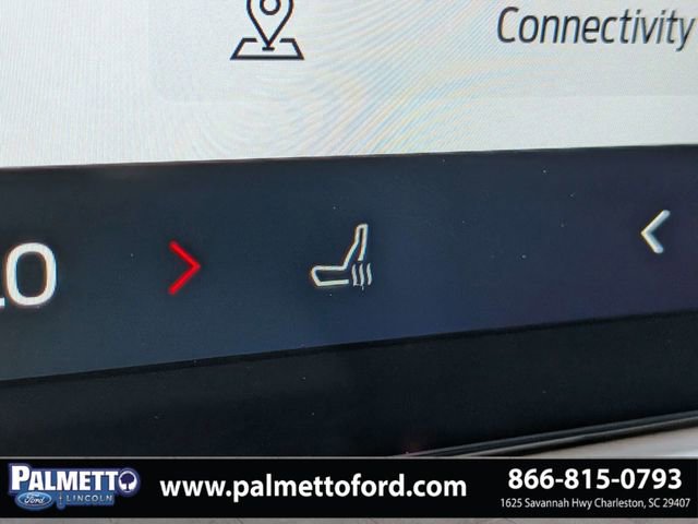 Used 2025 Ford Explorer Active RWD image 24
