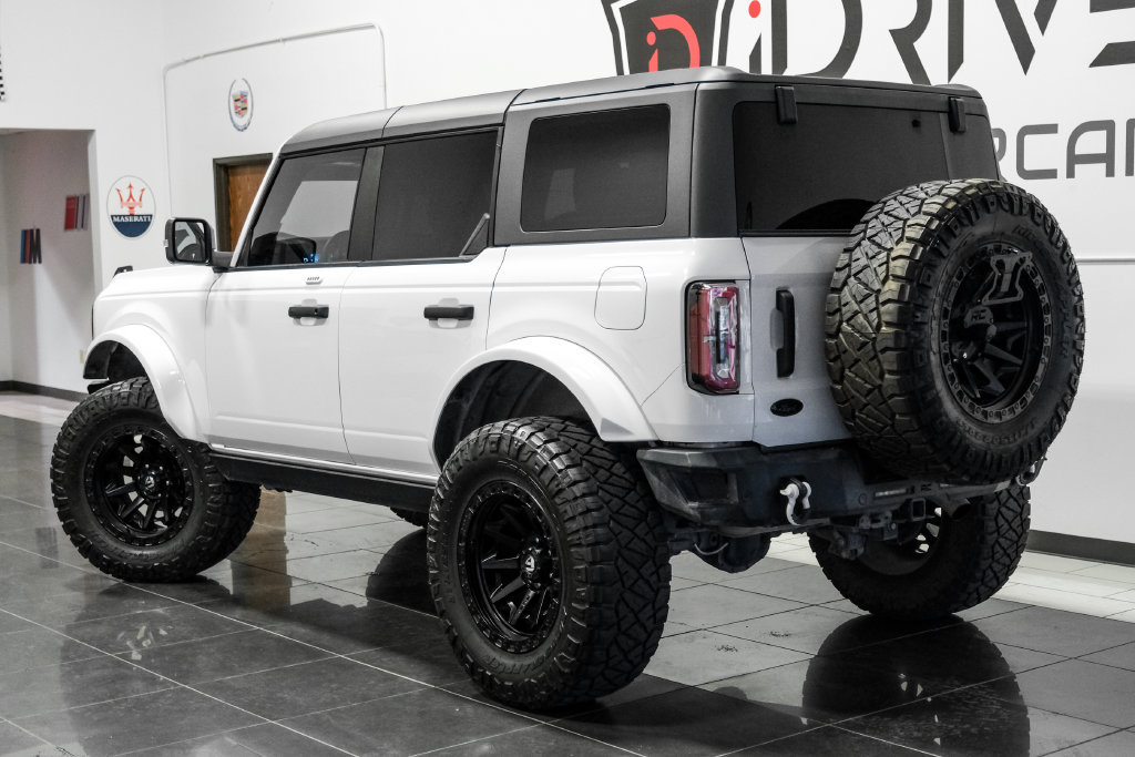 Used 2023 Ford Bronco Badlands w/ Sasquatch Package AWD/4WD image 10