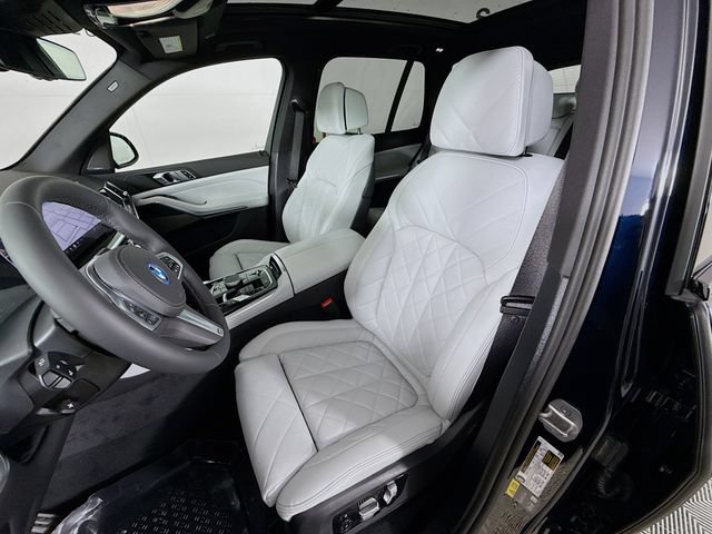 Used 2026 BMW X5 xDrive50e w/ M Sport Package AWD/4WD image 21