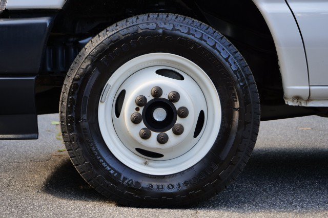 Used 2022 Ford E-350 and Econoline 350 Super Duty w/ Power Windows & Locks Group RWD image 10