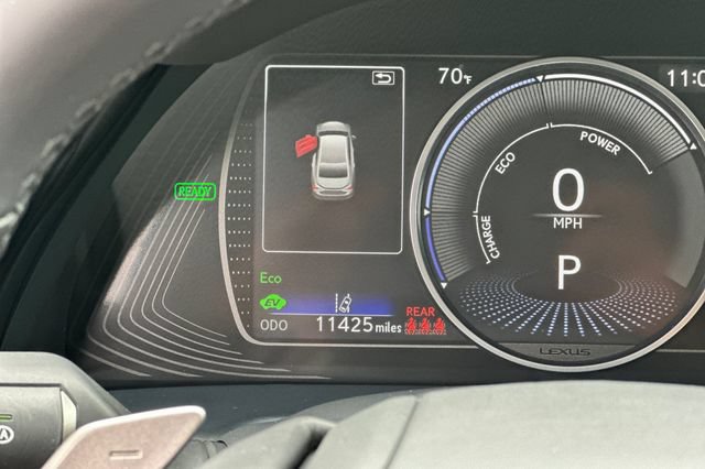 Used 2025 Lexus ES 300h w/ Premium Package FWD image 30