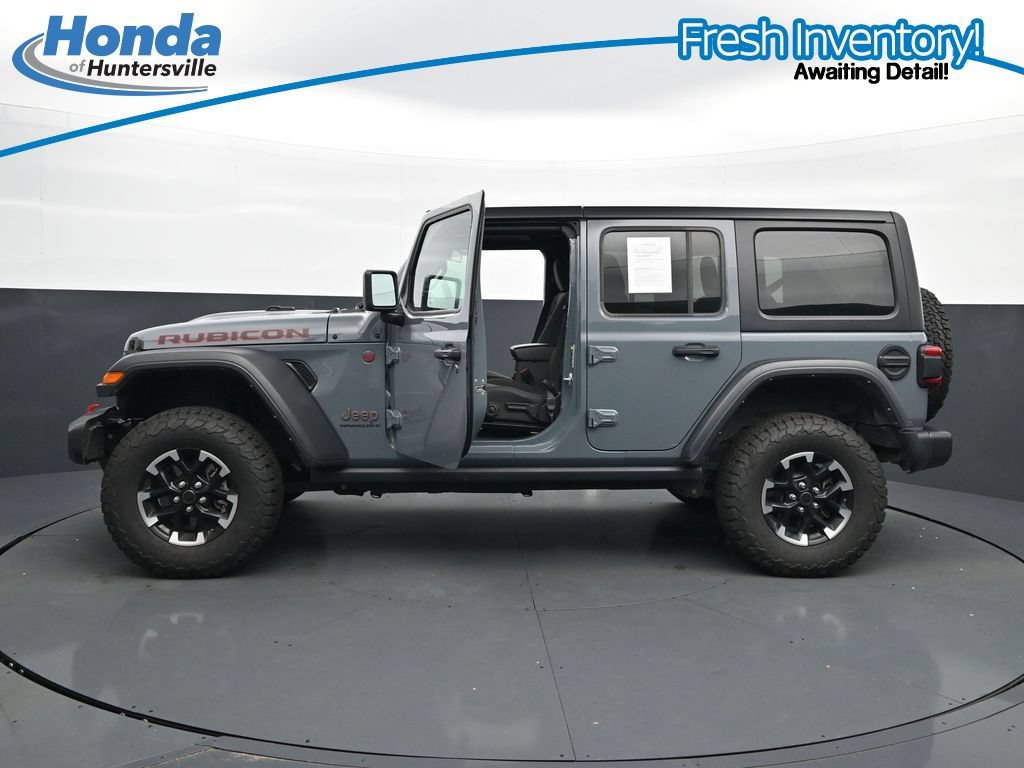 Used 2025 Jeep Wrangler Unlimited Rubicon AWD/4WD image 41