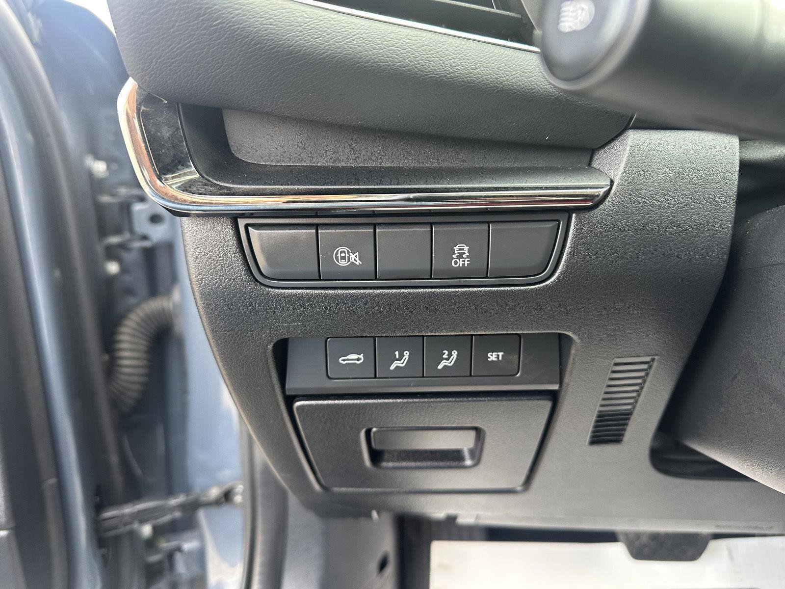 Used 2025 MAZDA MAZDA3 s image 20