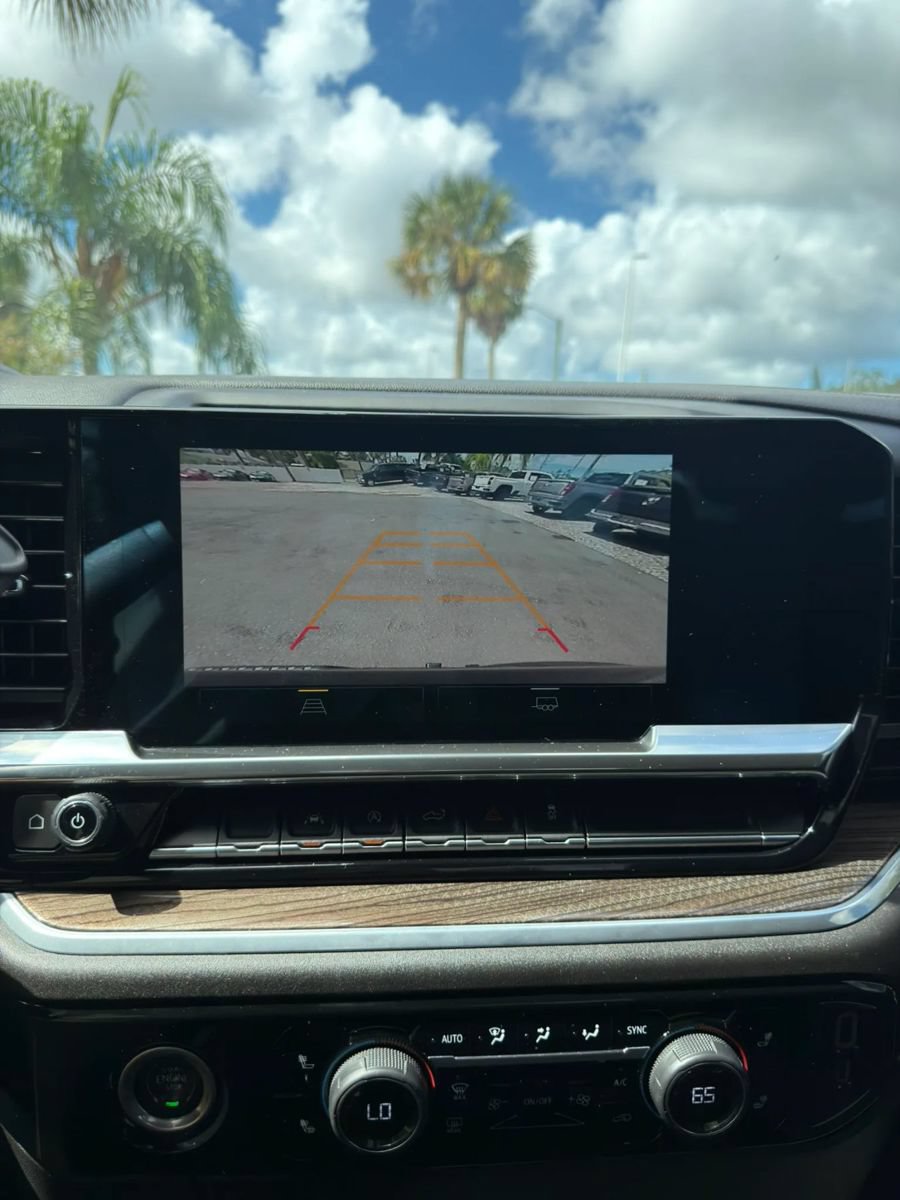 Used 2022 Chevrolet Silverado 1500 LT AWD/4WD image 13