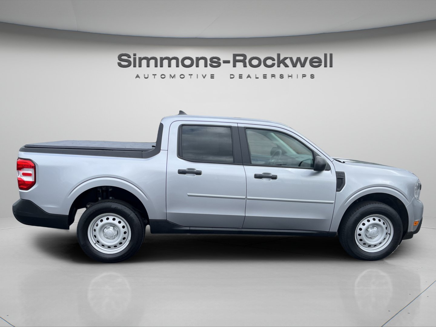 Used 2022 Ford Maverick XL FWD image 6
