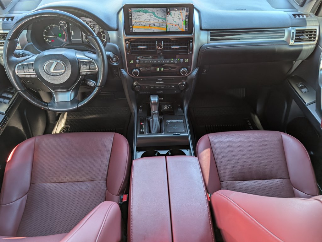 Used 2023 Lexus GX 460 Premium w/ Accessory Package AWD/4WD image 22