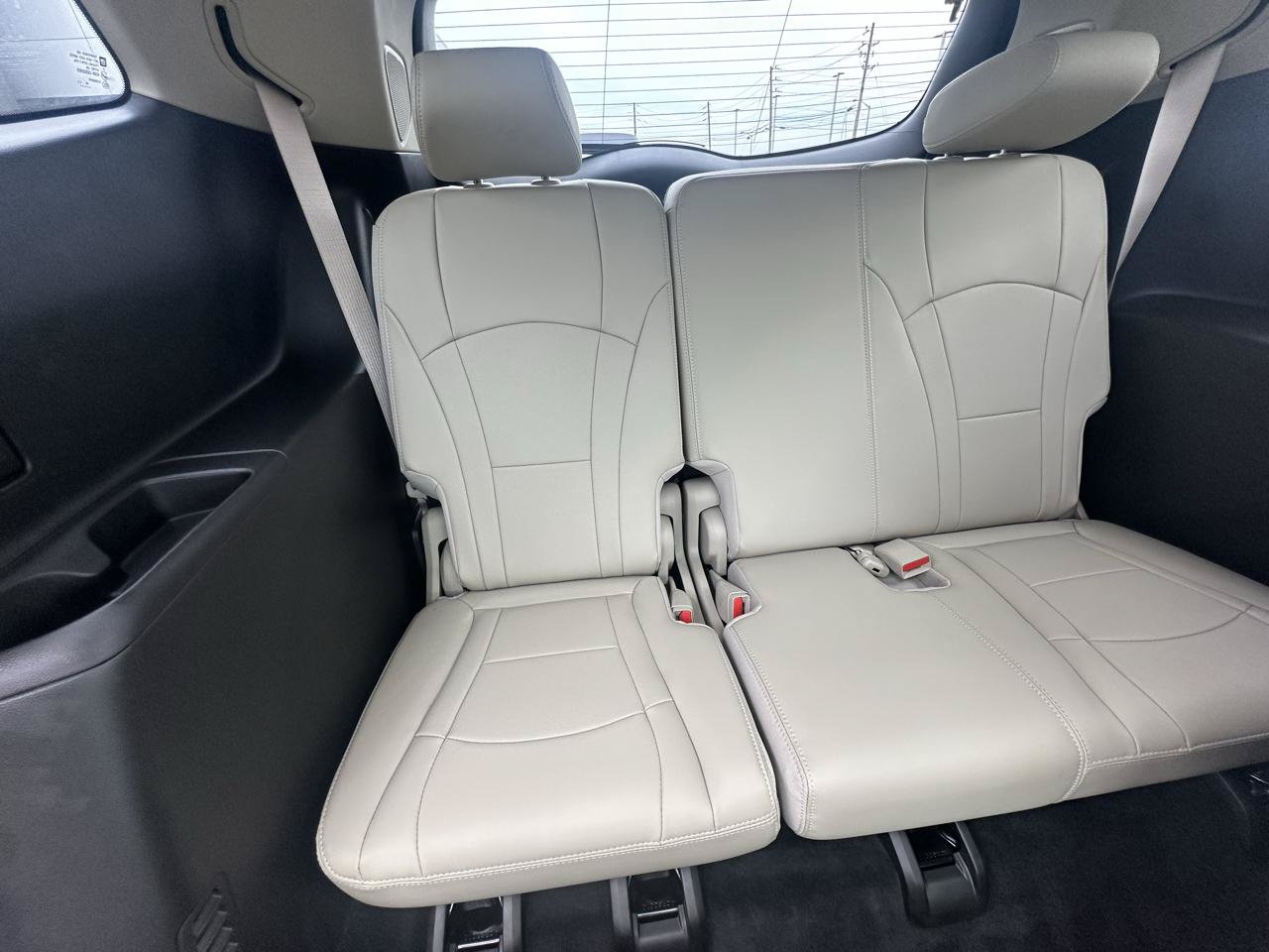 Used 2021 Buick Enclave Premium w/ Sun and Sites Package FWD image 29