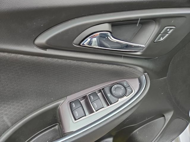 Used 2018 Chevrolet Malibu LT image 15