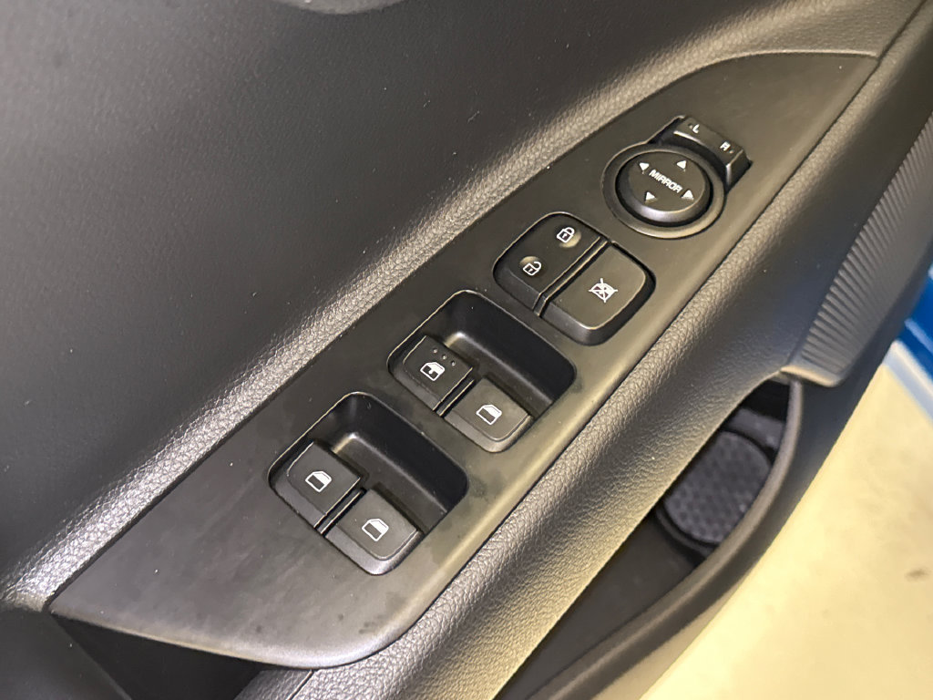 Used 2023 Kia Rio S FWD image 20