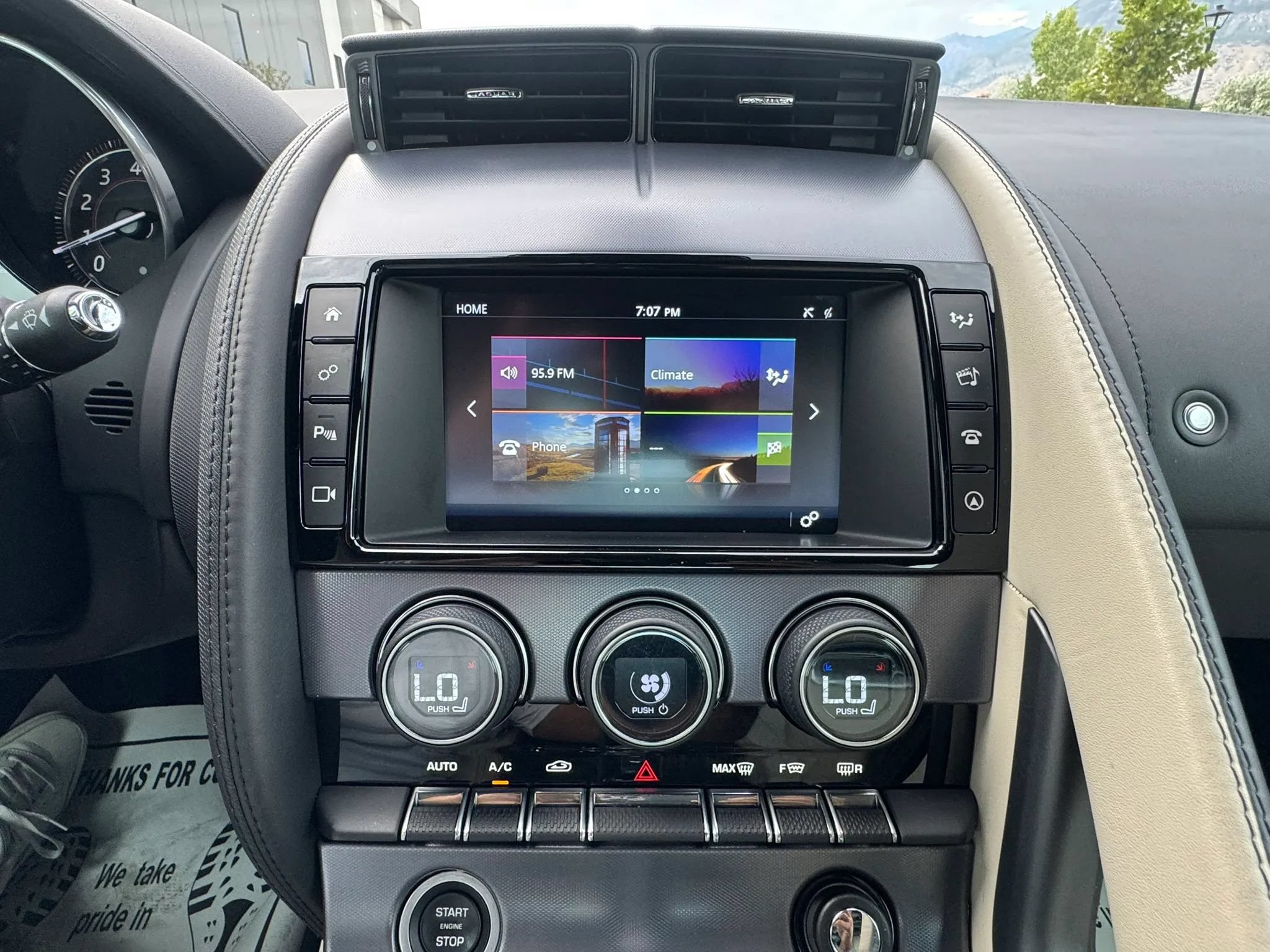 Used 2018 Jaguar F-TYPE Coupe RWD image 22