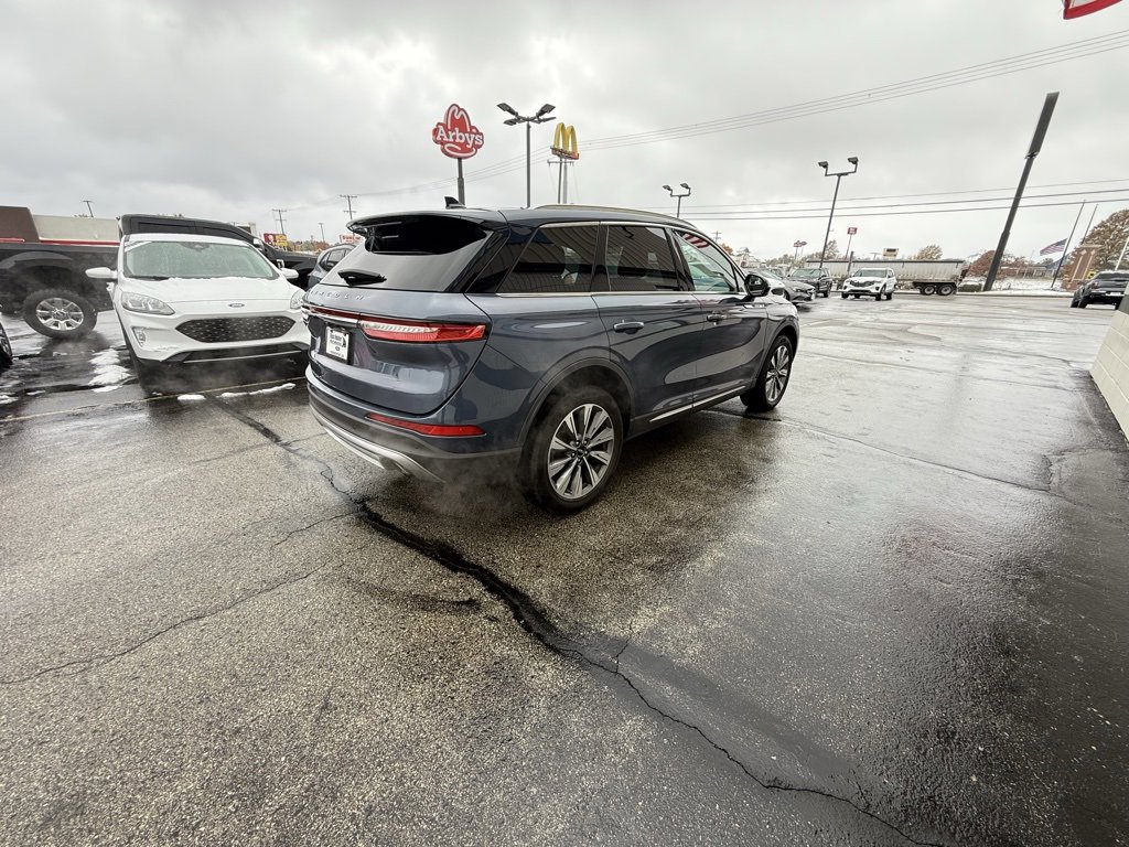 Used 2022 Lincoln Corsair Reserve w/ Elements Package image 6