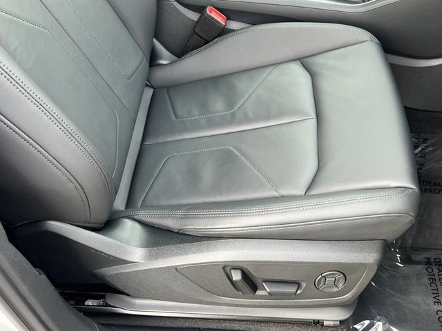 Certified 2025 Audi Q3 2.0T Premium Plus w/ Premium Plus Package image 13