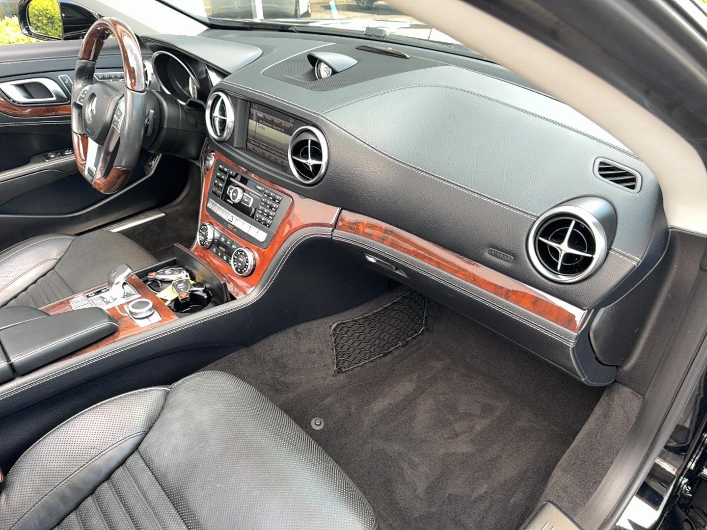 Used 2014 Mercedes-Benz SL 550 image 21