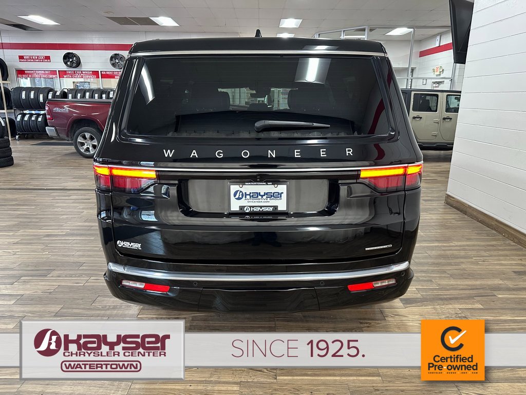 Certified 2024 Jeep Wagoneer L Series II w/ Flexible Seating Group image 4