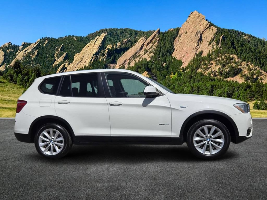 Used 2016 BMW X3 xDrive28i AWD/4WD image 4