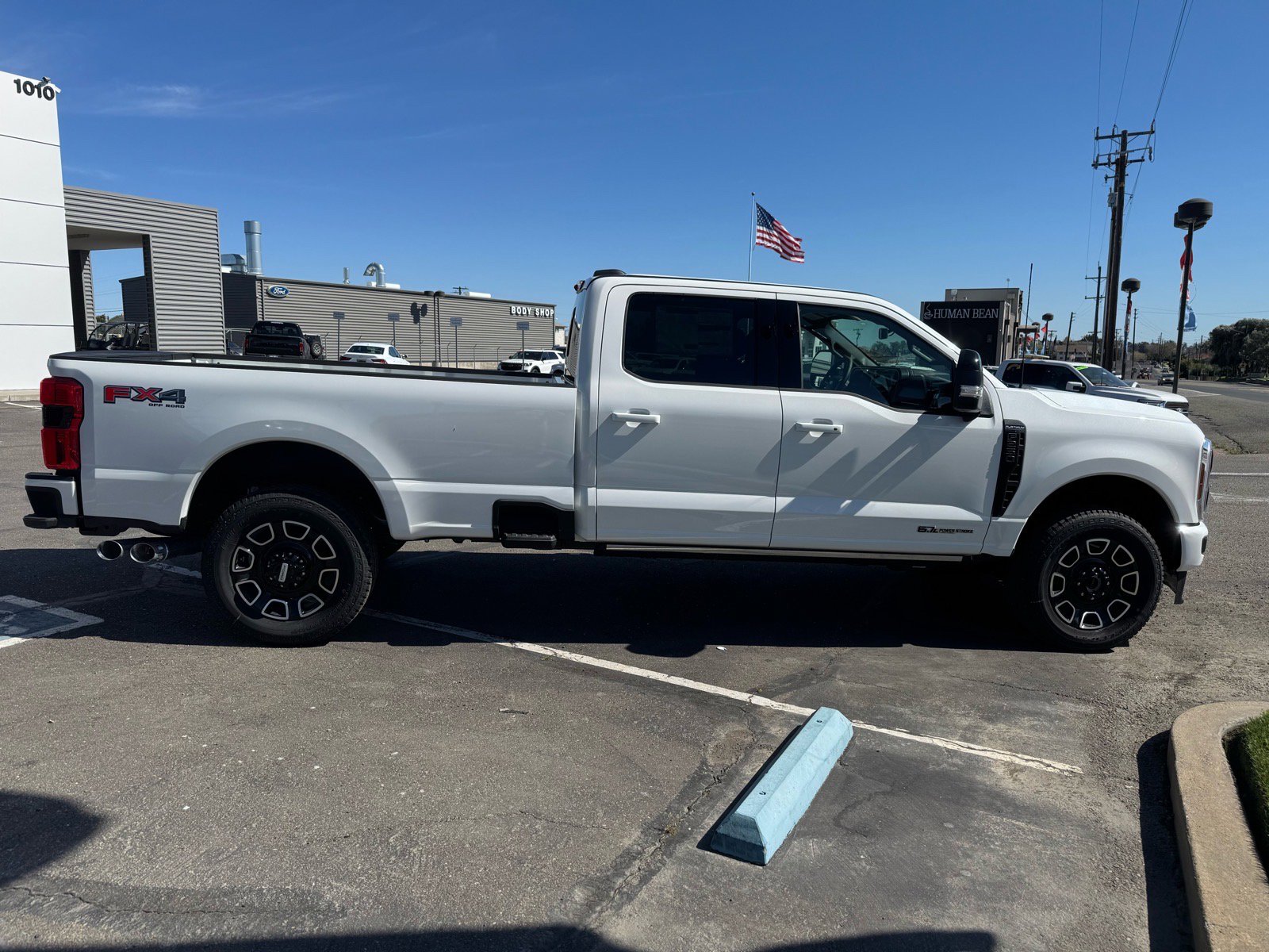 New 2026 Ford F250 Platinum w/ FX4 Off-Road Package image 6