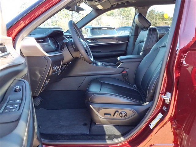 New 2025 Jeep Grand Cherokee Limited image 14