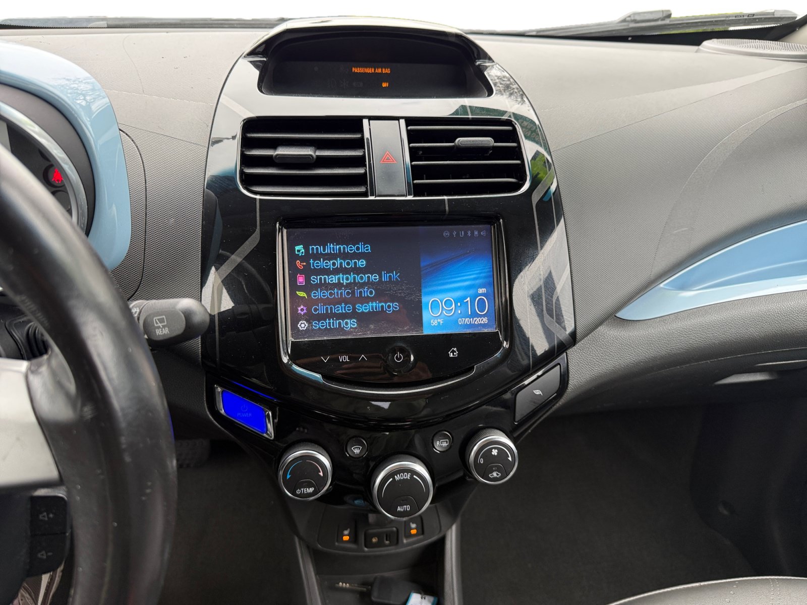 Used 2014 Chevrolet Spark LT FWD image 12