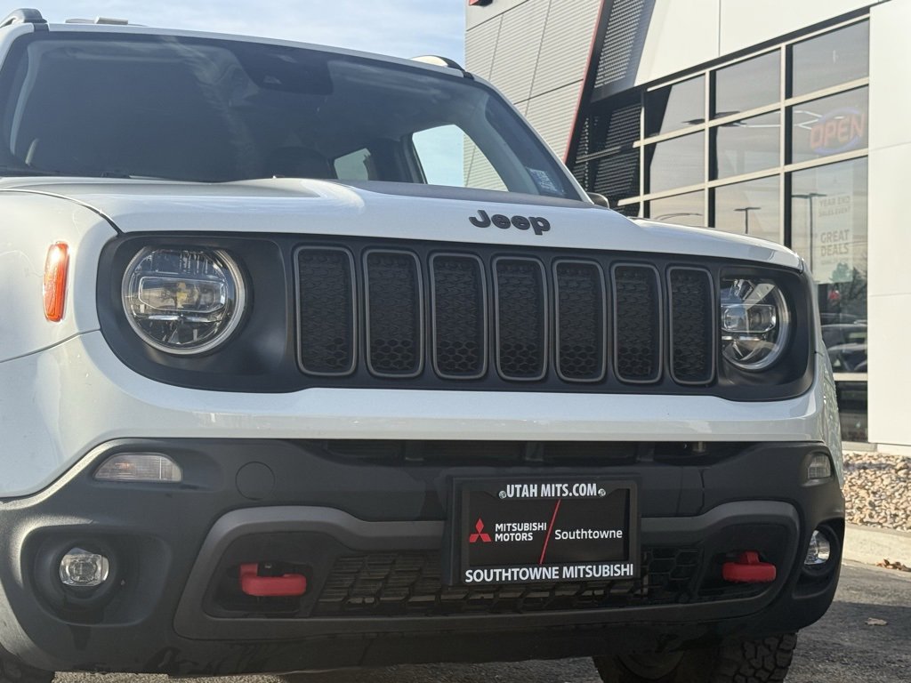 Used 2021 Jeep Renegade Trailhawk w/ Luxury Group III image 30