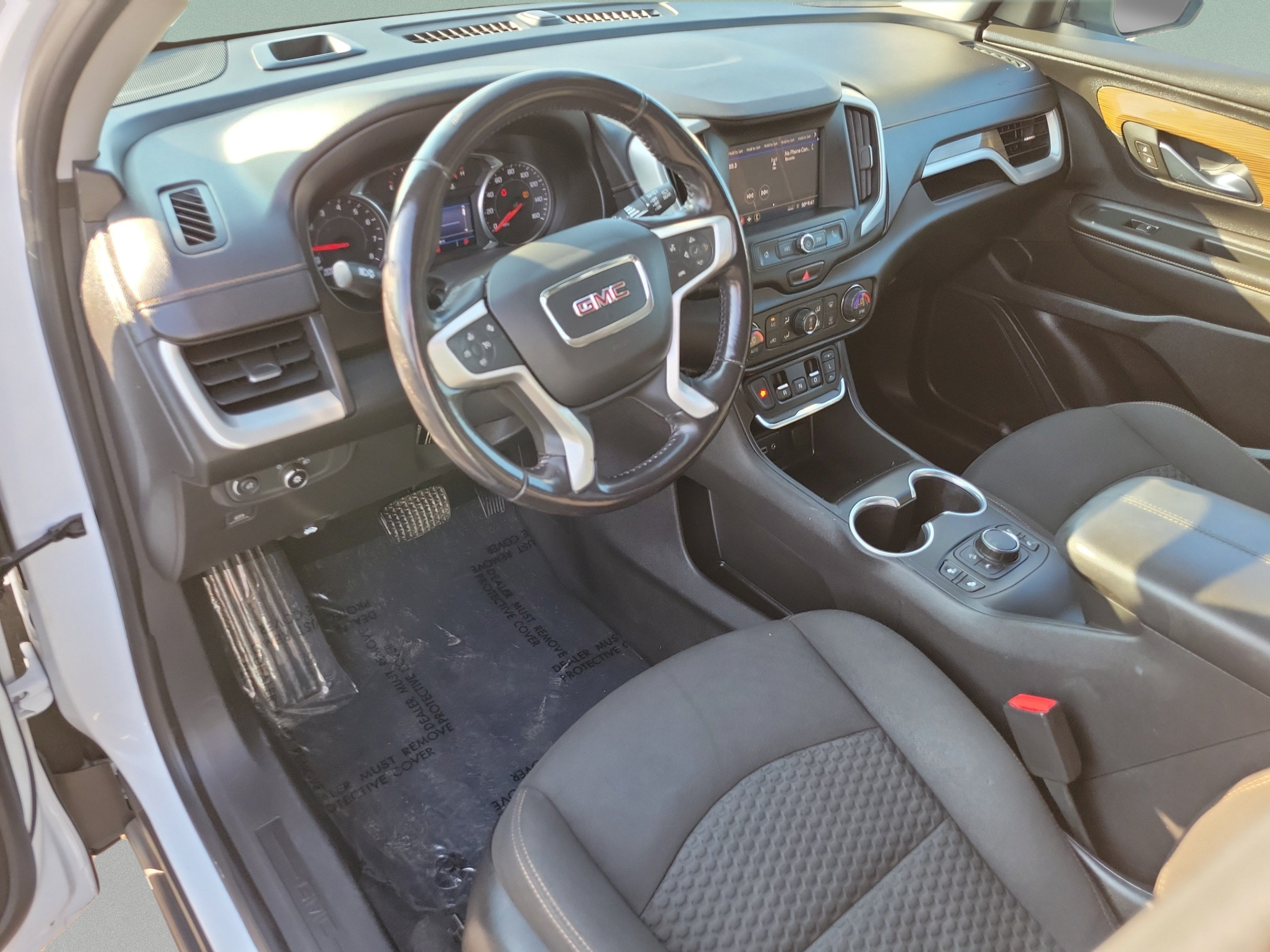 Used 2021 GMC Terrain SLE w/ Driver Convenience Package FWD image 18