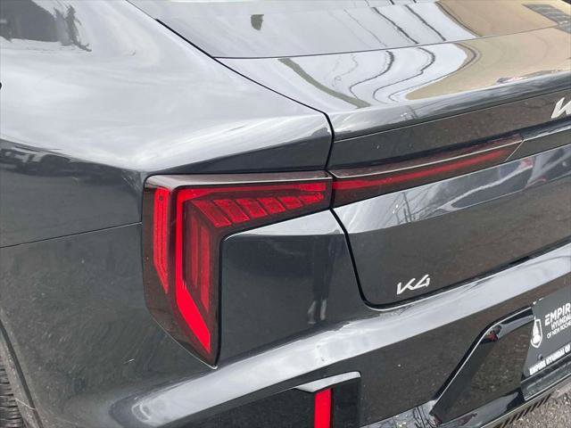 Used 2025 Kia K4 GT-Line w/ GT-Line Premium Package image 10