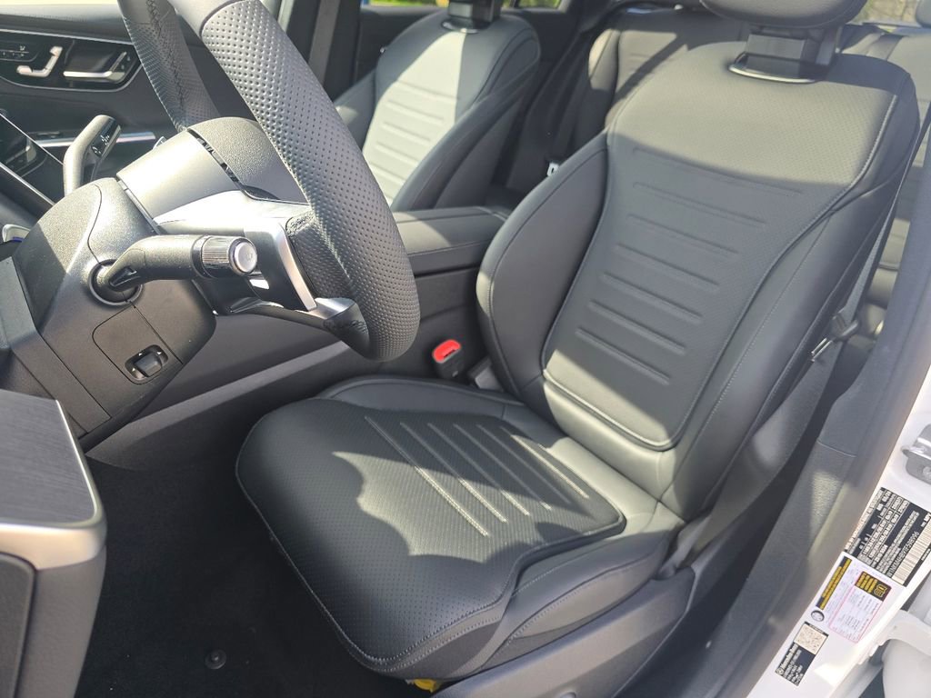 New 2026 Mercedes-Benz GLC 300 4MATIC image 25