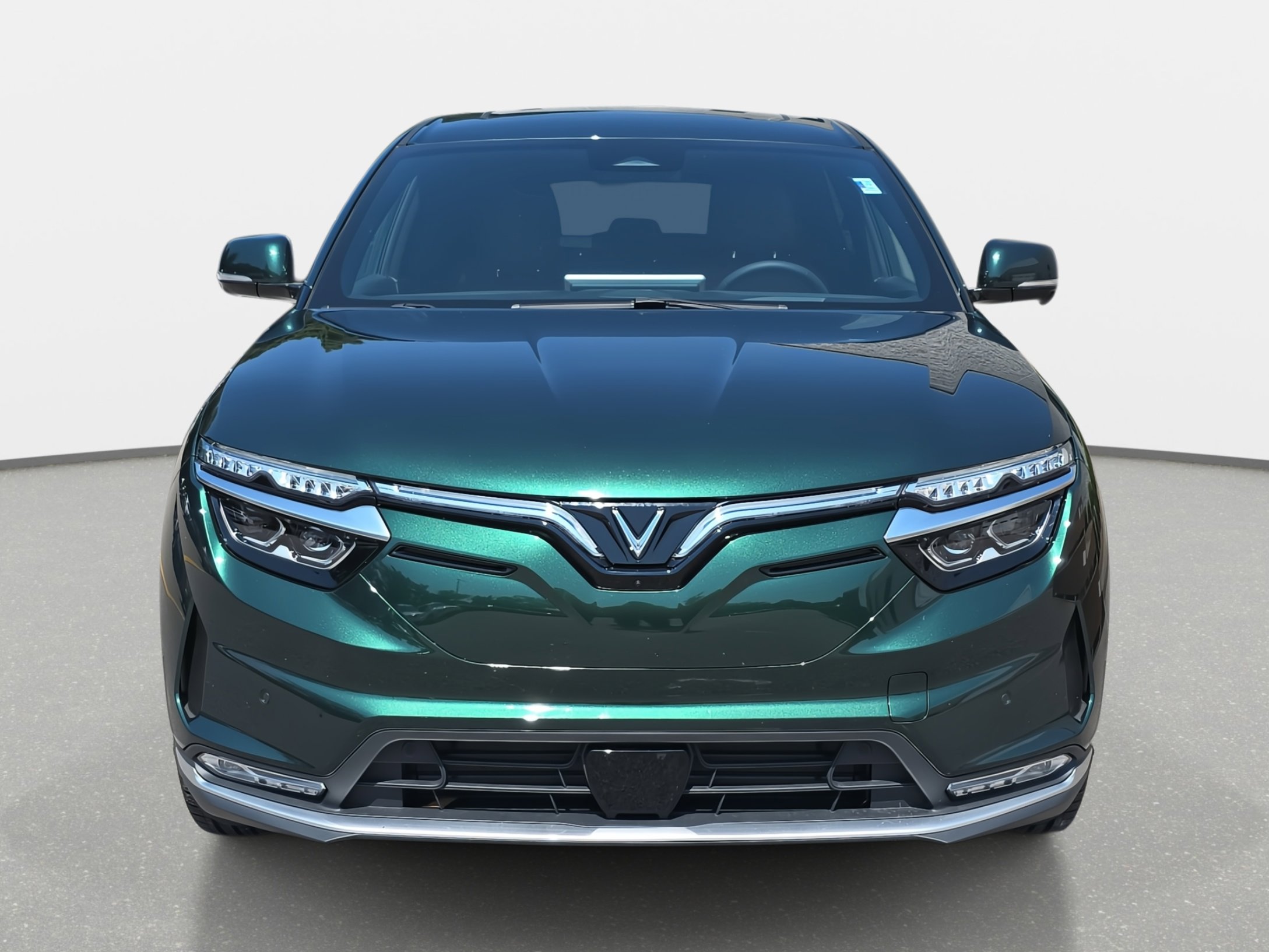 New 2025 VinFast VF 8 Plus image 2